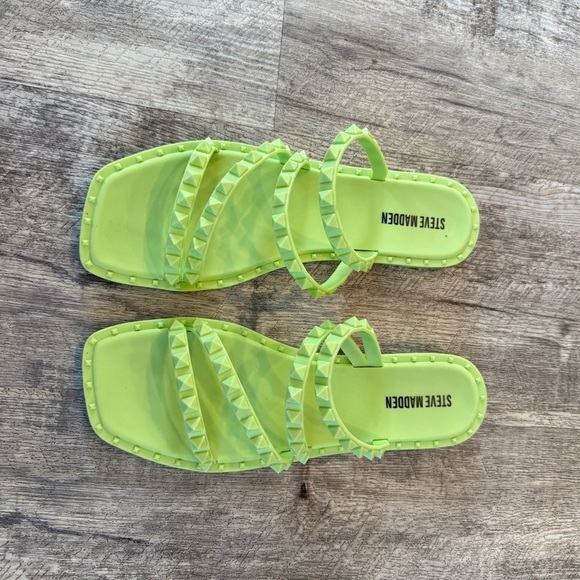 Steve Madden Skylar J Green Sandals with Studded Straps - Picture 5 of 8